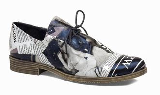 Django & Juliette Womens Kotty Loafers In News Print Leather