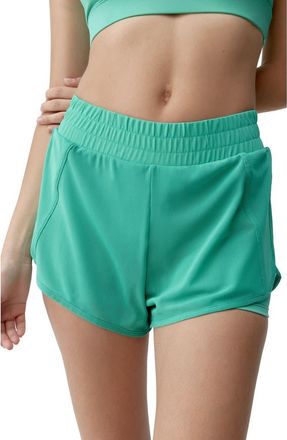 Born Living Yoga Padma 2.0 Performance Sports Short in Miami Green at Nordstrom, Size X-Large