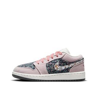 Nike Jordan unisex, Schoenen, Roze, Maat: 38 1/2 EU Satijn