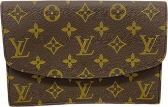 Louis Vuitton Brown Clutch Bag (Pre-Owned)