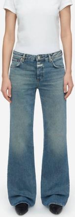 Closed Gillan Mid-Rise Straight Leg Jean In Mid Blue