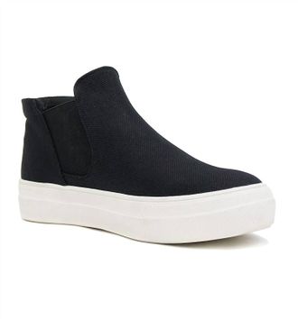 Soda Womens Woods Slip-On High Top Sneaker In Black