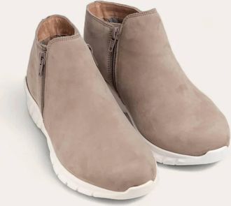 Naot Womens Zodiac Dual-Zip Sneakers In Stone Nubuck