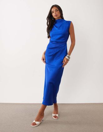 Asos vestito midi in raso con collo alto e corpino a pieghe blu cobalto