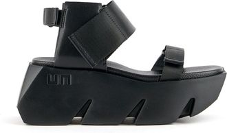 United Nude Bull Run