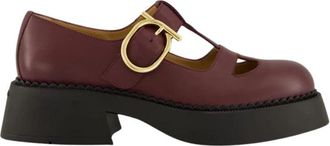 Ferragamo Chunky Leather Buckle Loafers - Dames - Platte Schoenen - Rood - 36 1/2 EU - Leer - Schoenen