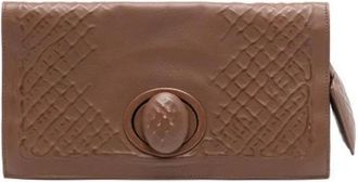 Bottega Veneta Pre-owned Clutches, female, Brown, Size: ONE SIZE Pre-owned Embossed Leather Clutch