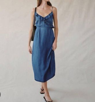 Bella Dahl Ruffle Midi Dress In Denim