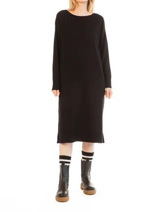 Paper Label Agni Easy Boat Neck Side Split Dress In Black