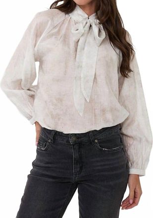 Esqualo Raglan Shawl Collar Blouse In Off White