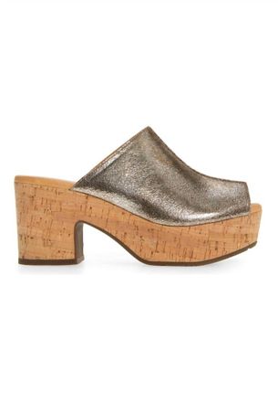 Chocolat Blu Womens Gadis Platform Sandal In Gunamental Leather