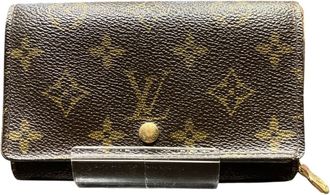 Louis Vuitton Brown Monogram Wallet (Bi-Fold) (Pre-Owned)