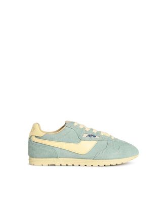 Autry Sneaker Windspin Low aus Wildleder und hellblauem Stoff