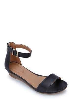 Kenneth Cole Reaction Great Viber Ankle Strap Sandal in Black at Nordstrom Rack, Size 5.5