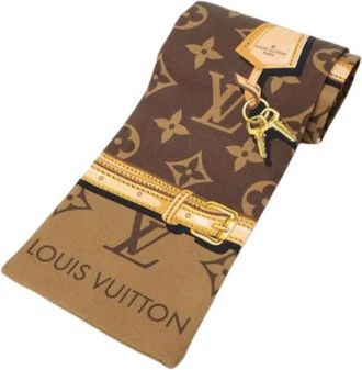 Louis Vuitton Pre-owned Scarves, female, Brown, Size: ONE SIZE Pre-owned Fabric scarves