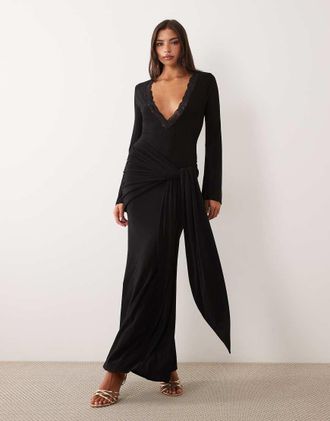 Asos vestito maxi fluido con scollo profondo e dettagli in pizzo nero