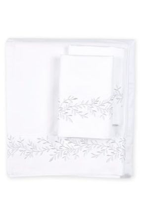 Melange Home Floral Leaf Embroidered 600 Thread Count 100% Cotton Sheets in White at Nordstrom Rack, Size Queen