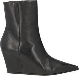 Vic Mati&eacute; FOOTWEAR - Ankle boots on YOOX.COM