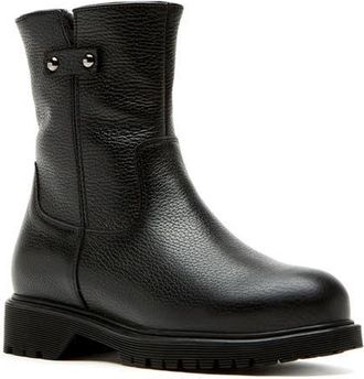 La Canadienne Hogan Waterproof Genuine Shearling Lined Boot in Black Pebble Leather at Nordstrom, Size 5.5