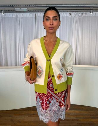 Never Fully Dressed Cardigan in maglia color crema e verde ricamato con bottoni e scollo a V-Multi