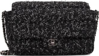 Chanel Classic Single Flap Bag Quilted Tweed Medium shoulder bag - Zwart