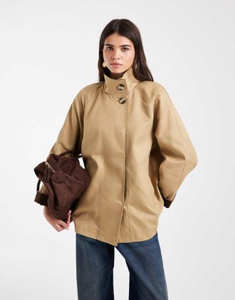 Vero Moda giacca a mantella con collo alto e dettagli a contrasto beige-Neutro
