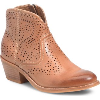 S&ouml;fft Alexia Bootie in Sand at Nordstrom, Size 7