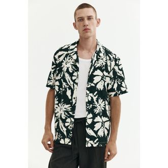 H&M Regular Fit Jacquard Resort Shirt in Dark Green/floral at Nordstrom, Size Xxx-Large