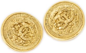 Chanel CC Round Clip On Earrings Oorbellen