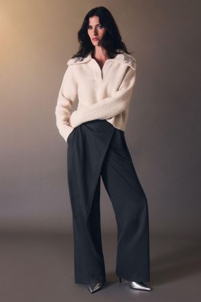 Karen Millen Womens Embellished Cosy V Neck Collar Knit Jumper - Cream - Size X-Small