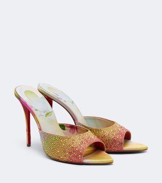 Christian Louboutin Mules Miss Z de crep&eacute; sat&eacute;n adornados