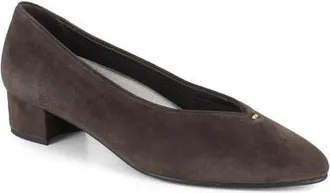 Munro Hannah Block Heel Pump in Chocolate Suede at Nordstrom, Size 10.5