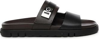 Ferragamo Slippers - Heren - Sandalen - Zwart - 39 EU - Leer - Schoenen