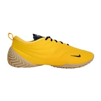 Nike Sport Shoes, male, Yellow, Size: 5 1/2 US Astra Ultra Sneakers