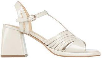 Emanuelle Vee Sandals