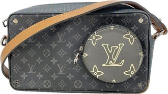 Louis Vuitton Black Shoulder Bag (Pre-Owned)