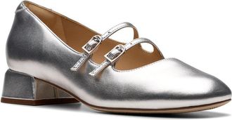 Clarks Daiss30 Shine Leather Pump