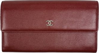 Chanel Red Color Leather Long Wallet (Bi-Fold) (Pre-Owned)