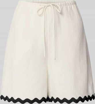 HUGO BOSS Regular Fit Shorts aus Lyocell-Leinen-Mix Modell HASLALA-1 in Offwhite, Gr&ouml;&szlig;e 34