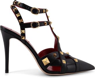 Valentino Garavani Study Decollete In Leather With Iconic Studs