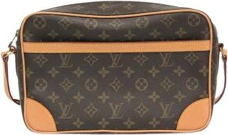 Louis Vuitton Pre-owned Cross Body Bags, female, Brown, Size: ONE SIZE Pre-owned Canvas Cross Body Bag