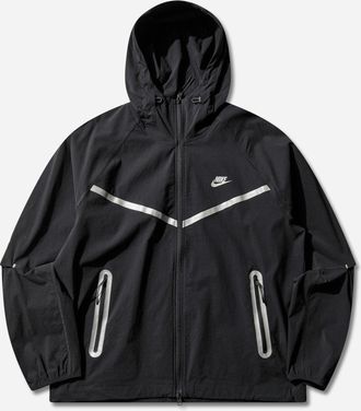 Nike Men s Tech Woven Windrunner Full-Zip Jacket Black