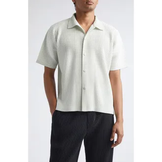 Homme Pliss&eacute; Issey Miyake Monthly Colors May Pleated Camp Shirt in Duomo Green at Nordstrom, Size 4