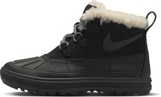 Nike Womens Woodside Chukka 2 Boots in Black | 537345-001