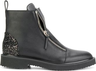 Giuseppe Zanotti Tronchetto Enkellaarsjes - Dames - Enkellaarsjes - Zwart - 39 EU - Leer - Schoenen