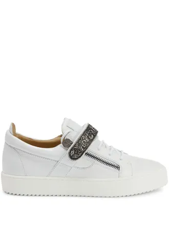 Giuseppe Zanotti Coby: Must-Haves on Sale up to −70% | Stylight