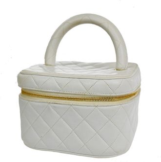 Chanel Classic Vanity Case Quilted Caviar White Leather Handbag (Pre-Owned)