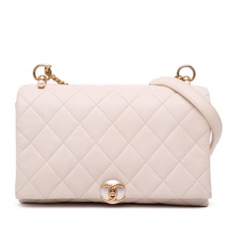 Chanel Chanel Gequilted Parels Crossbody