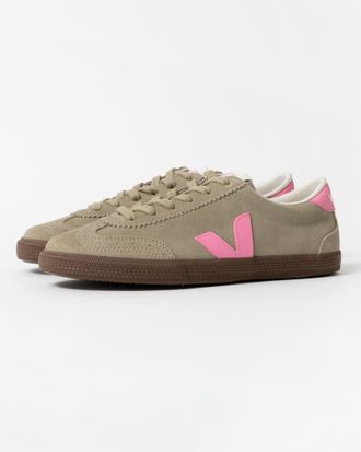 Veja Volley Trainers in Saliegroen