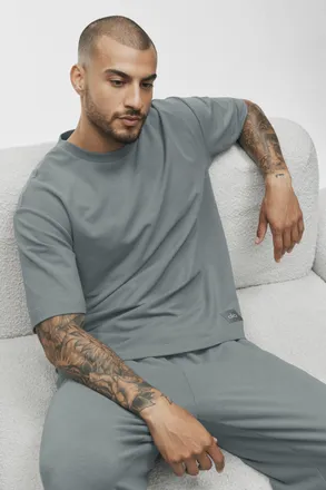 Alo | Double Take Short Sleeve Top in Monument, Size: Medium